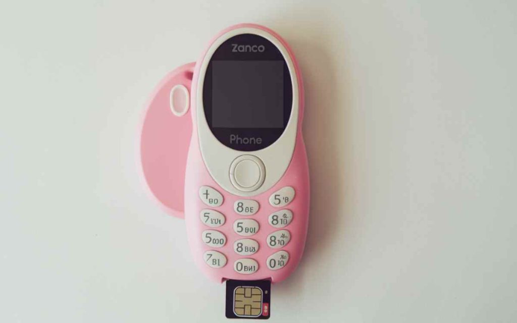 Where Does the SIM Card Go in the Zanco Baby Phone 3310?