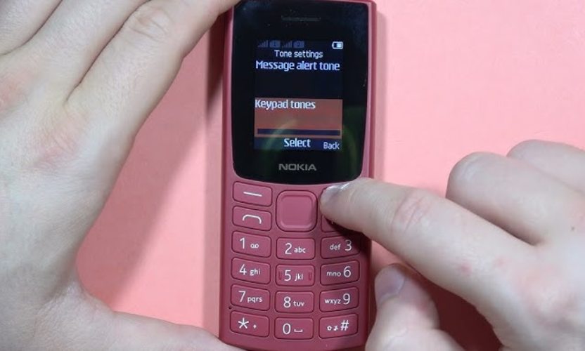 Nokia 105 mobile phone